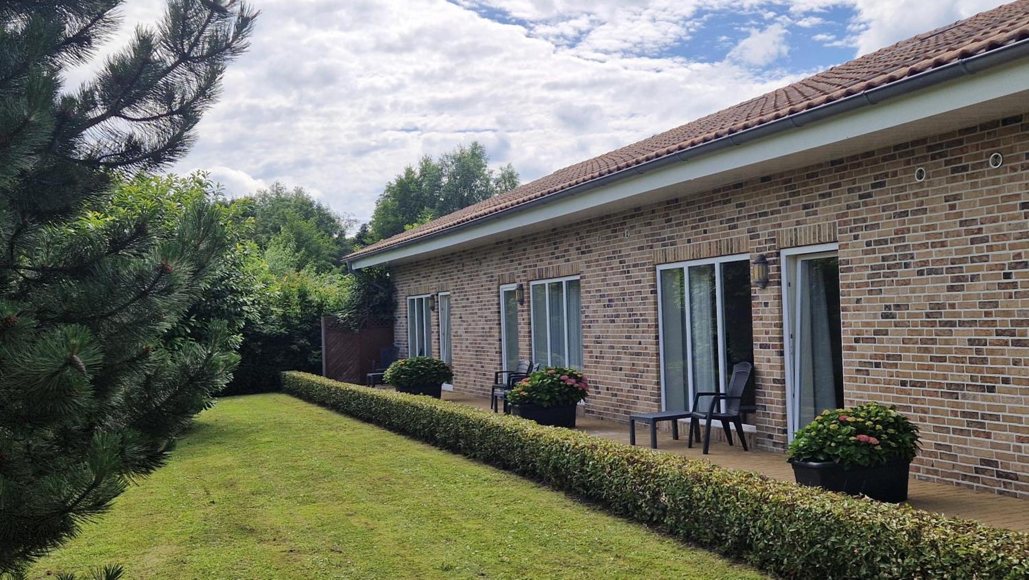 Hotel Garni Am Lindenhof Bunde Bunde  Экстерьер фото