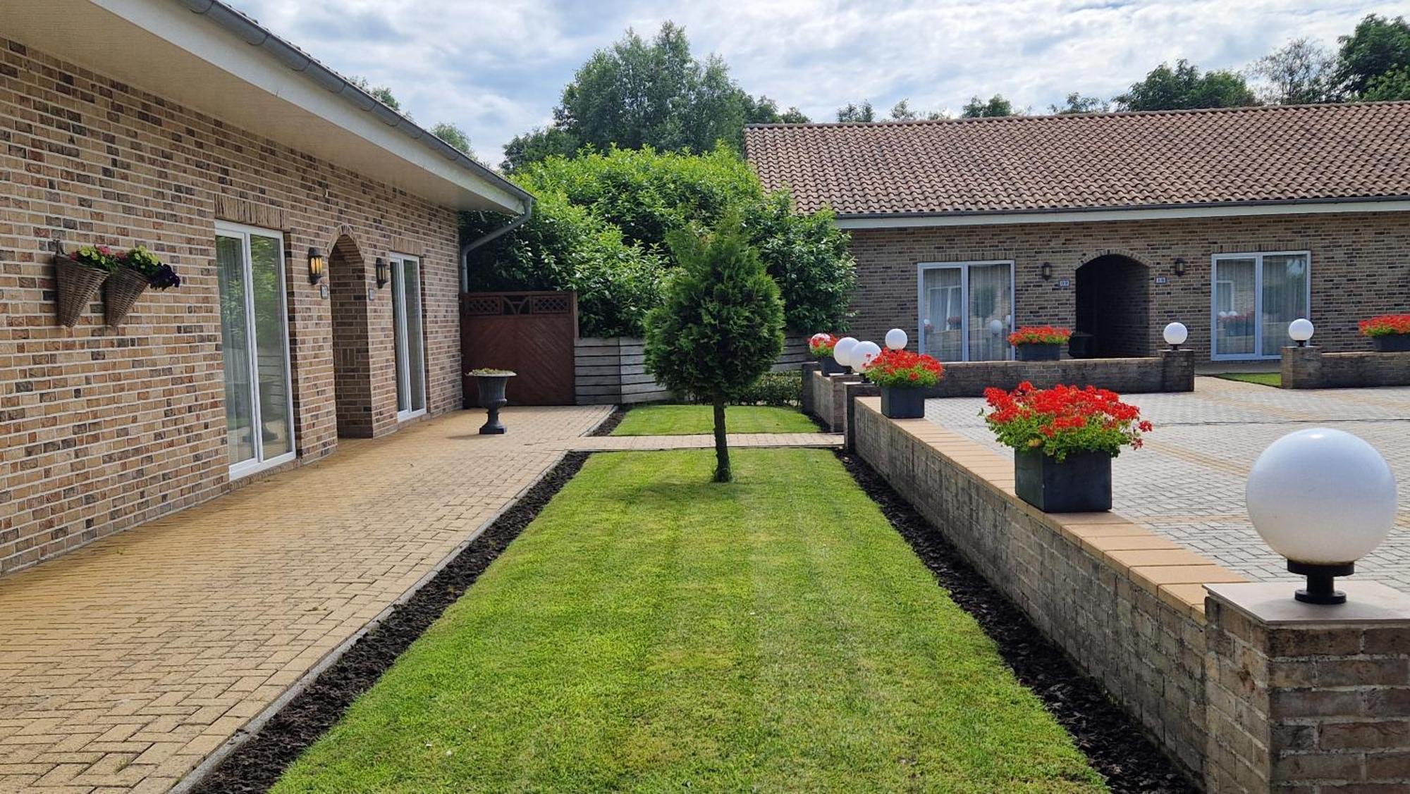 Hotel Garni Am Lindenhof Bunde Bunde  Экстерьер фото